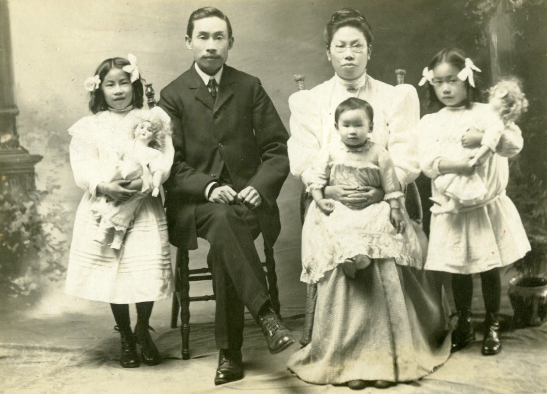 Rev. Fong Dickman and family, [1910?], PMRC Archives, BCCA 2811-55. Photo by Yucho Chow.