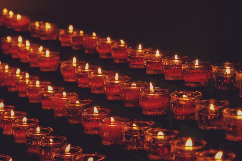 tea lights, candles, flame-5757998.jpg