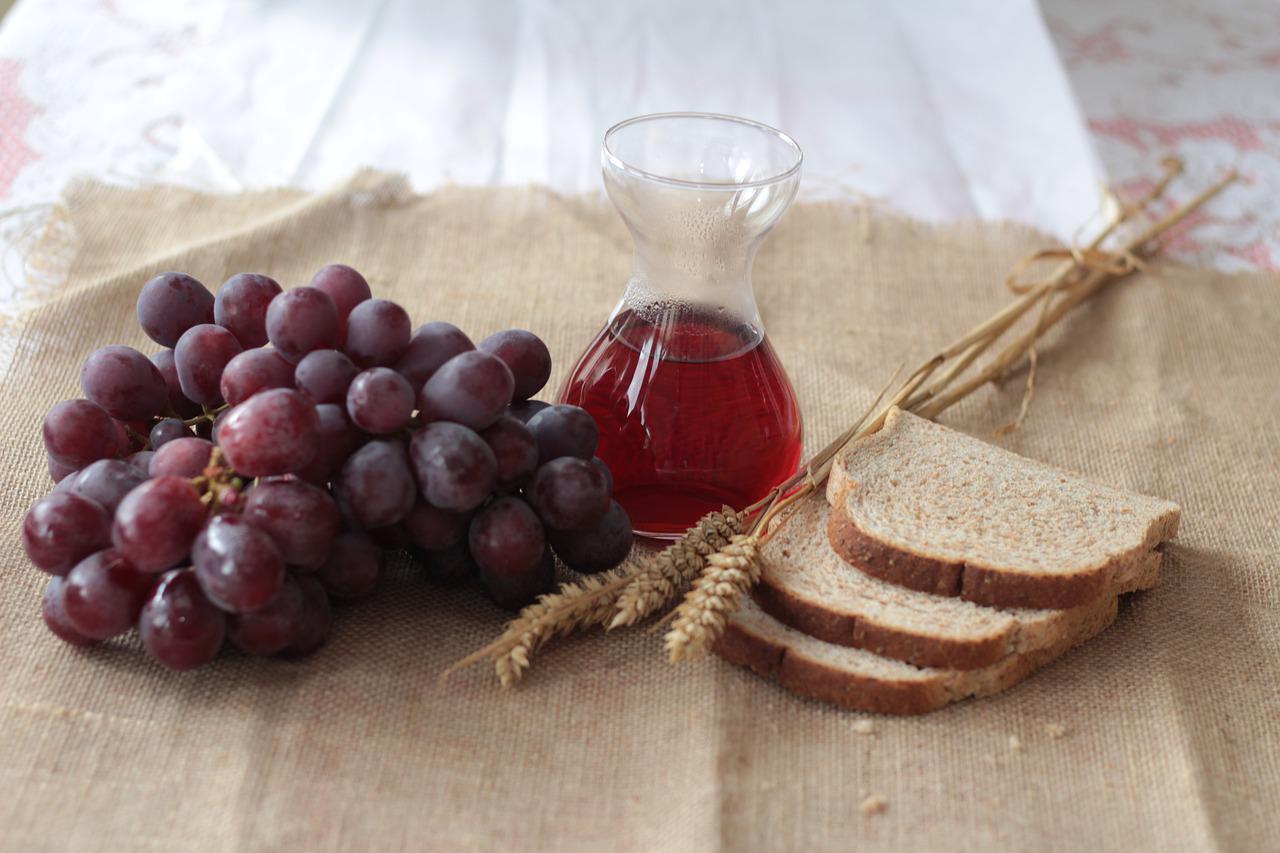 passover, maundy thursday, last supper-5067642.jpg
